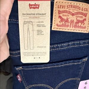 Levi's Women's Dark Blue Straight Leg Jeans